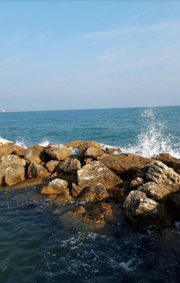 Appartamento Vista Mare Falconara Marittima Dış mekan fotoğraf